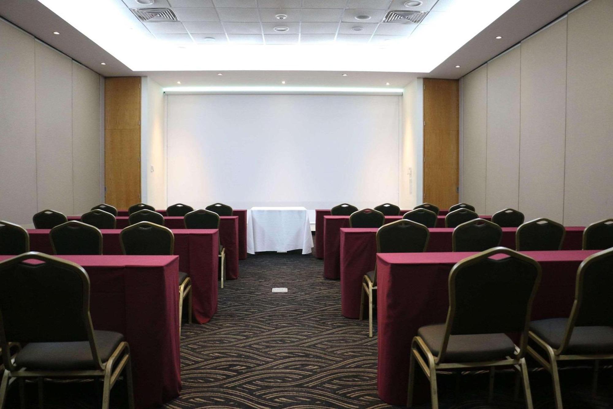 Radisson Poliforum Plaza Hotel León Exteriér fotografie